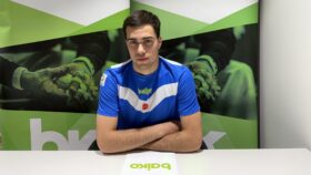 Ugartemendia renueva su contrato con Baiko