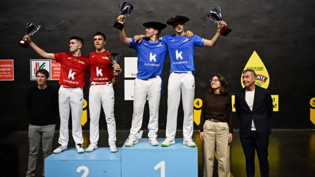 Peña II-Salaverri II.a Binakako Serie B Txapelketako txapeldunorde geratu dira